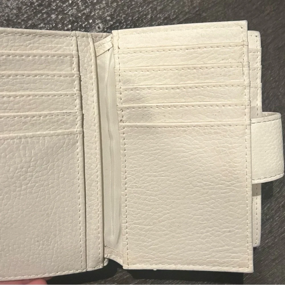 Giani Bernini soft, waxy pebbled leather indexer wallet